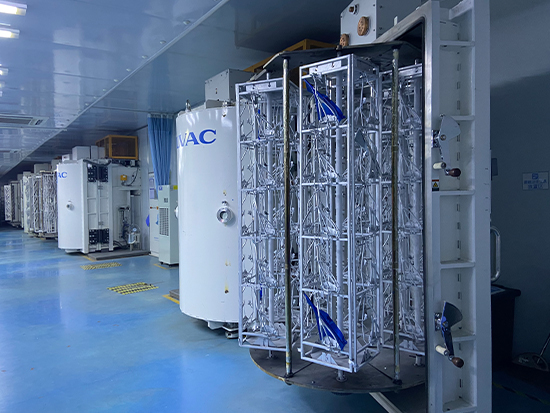 真空(kong)鍍膜車間